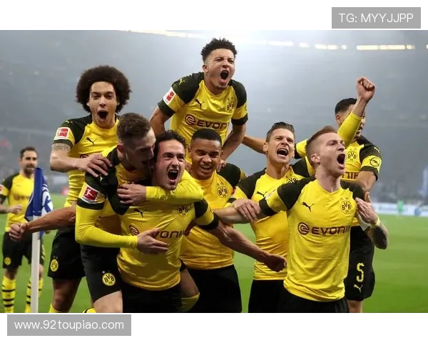 普鲁士多特蒙德俱乐部宣布新赛季目标明确 全力冲击德甲冠军荣耀 普鲁士多特蒙德俱乐部宣布新赛季目标明确 全力冲击德甲冠军荣耀