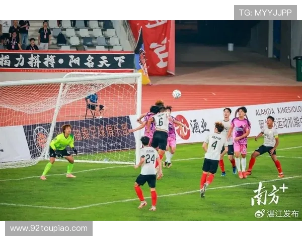 湛江锐虎足球俱乐部奋力崛起 力争跻身中国足球顶级联赛行列 湛江锐虎足球俱乐部奋力崛起 力争跻身中国足球顶级联赛行列