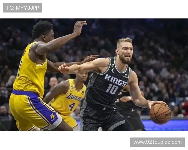 爵士队核心球员状态回升新援表现亮眼球队力争西部季后赛席位 爵士队核心球员状态回升新援表现亮眼球队力争西部季后赛席位