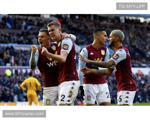 阿斯顿维拉宣布新赛季阵容调整引发球迷热议 新援加盟备受期待 阿斯顿维拉宣布新赛季阵容调整引发球迷热议 新援加盟备受期待