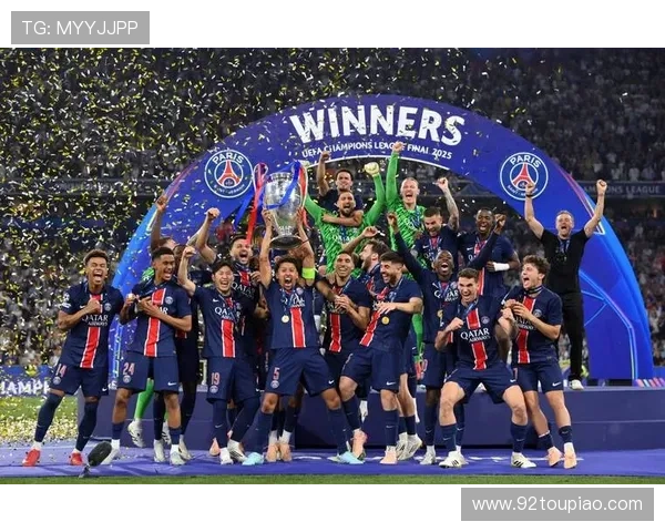 《欧洲杯预选赛激烈展开 各大豪门争夺席位精彩纷呈》