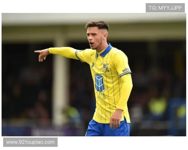 巴恩斯利足球俱乐部迎来新赛季阵容调整 深度分析转会和战术变化 巴恩斯利足球俱乐部迎来新赛季阵容调整 深度分析转会和战术变化