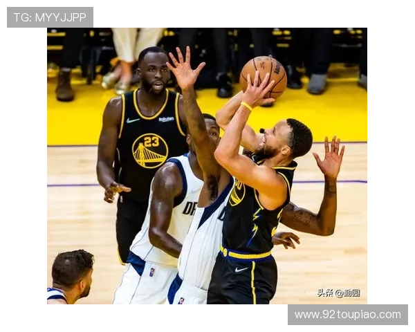 《NBA新赛季开局震撼!超星球员表现亮眼各队争冠激烈角逐》 《NBA新赛季开局震撼!超星球员表现亮眼各队争冠激烈角逐》