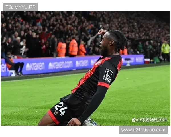 伯恩利安东尼:从青涩新星到英超锋线杀手的成长之路